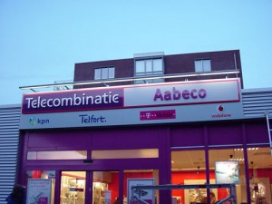 Freesletters op beplating