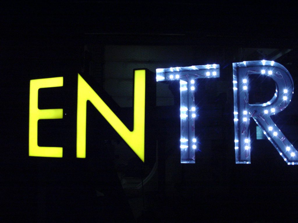 led letters